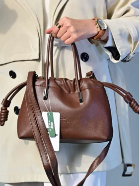 کیف دستی زنانه بنو مدل السانا کد BENO 4913 (شکلاتی)