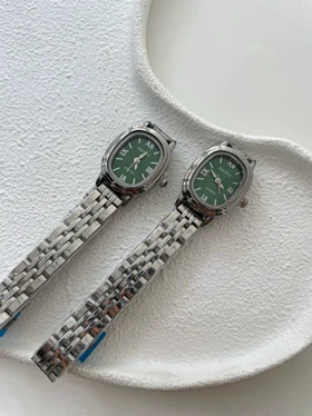 ساعت نایدو بیضی