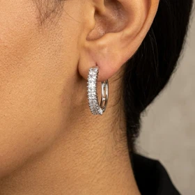 گوشواره زنانه ژوپینگ مدل درخشان نگین‌دار