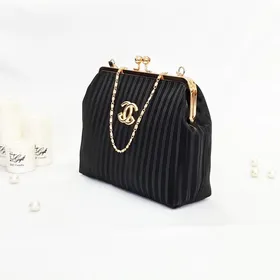 کیف مجلسی میلیتا طرح شنل