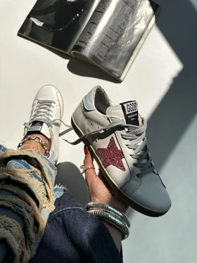 ونس GOLDEN GOOSE
