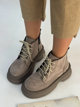 نیم بوت کلارک شیکو 1820