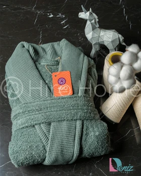 حوله تن پوش لوکاس رنگ زیتونی