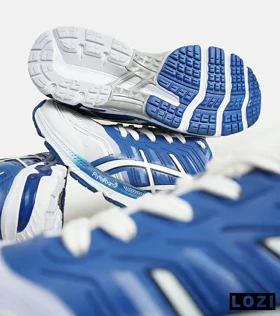 کفش کتانی مردانه آبی سفید ASICS GT 2000