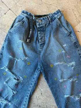 شلوارک جین زاپ‌دار لویویتون