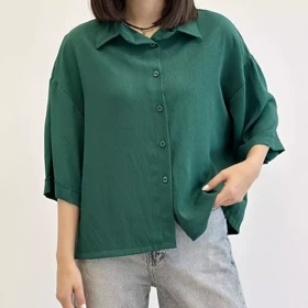 شومیز یقه‌دار زنانه با آستین کوتاه – استایل آزاد و راحت