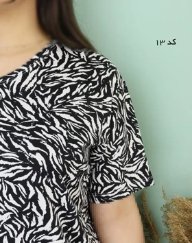 تیشرت یقه هفت طرحدار