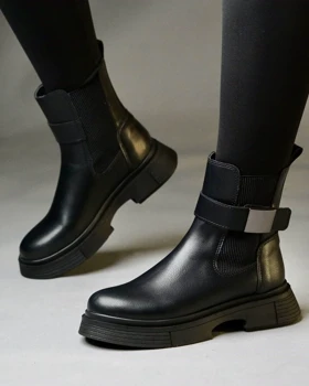 نیم بوت نیلا (کشی چسبی)