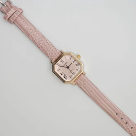 ساعت مچی زنانه باوک BAOKE بند چرمی ، اسپرت و روزمره با جعبه کادویی (صورتی کمرنگ)