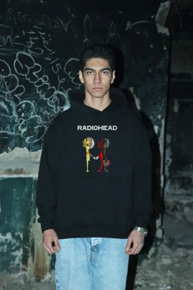 هودی مشکی اسپرت طرح رادیوهد - فواصل