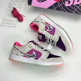 کفش نایک اس بی دانک لو اسپایدر من Nike SB Dunk Low Spiderman