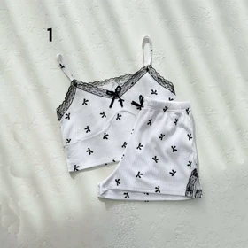 ست زنانه تاپ و شورتک