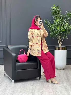 ست مانتو و شلوار چهار دکمه گل‌دار