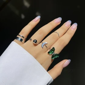 پک انگشتر پروانه کریستالی