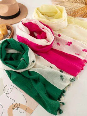 شال خامه دوزی گل‌دار