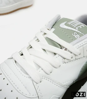 کفش کتانی مردانه سفید زیتونی نایک NIKE SB
