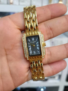ساعت مچی زنانه پتک فیلیپ Patek Philippe موتور کوارتز باکیفیت و طراحی زیبا (طلائی صفحه مشکی)
