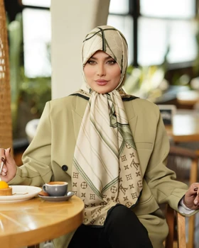 روسری دست دوز مجلسی ابریشم