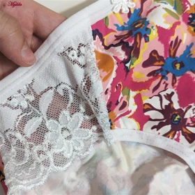 ست شورت و سوتین زنانه پانیذ مدل گل‌گلی فنردار صورتی کد 9045