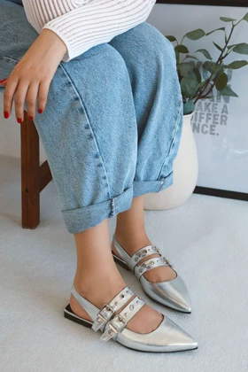 کفش پاشنه‌بلند کلاسیک زنانه polka-store polka-store