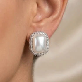 گوشواره زنانه مجلسی نگین‌دار طرح مروارید مدل پرلورا