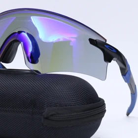 عینک برند OAKLEY کد 181238