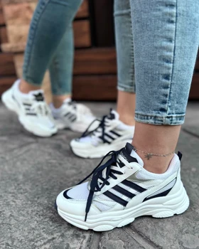 کتانی زنانه سه خط فشیون