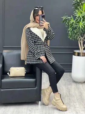 پالتو چهارخونه یقه خز