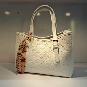 کیف زنانه LV کد 5024 (سفید)