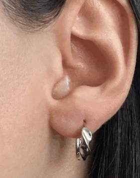 گوشواره حلقه‌ای طرح پیچ ظریف