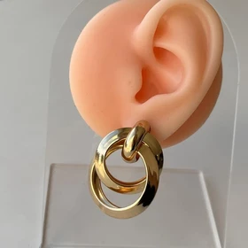 گوشواره میخی مینیمال زارا رنگ طلایی