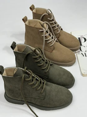 نیم بوت دستکدار برلین 1865