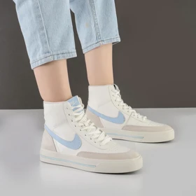 کفش و کتانی زنانه مدل نایک نیم ساق رنگ سفید آبی مدل نایک NIKE کد M572