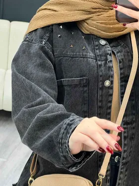 مانتو جین پشت گلدوزی پرچ دار