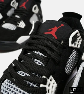 کفش کتانی ساق‌دار مردانه مشکی Nike air jordan 4