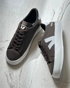 ونس VEJA قهوه ای کد 1200135