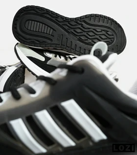 کفش کتانی مردانه مشکی سفید ADIDAS UltraBoost