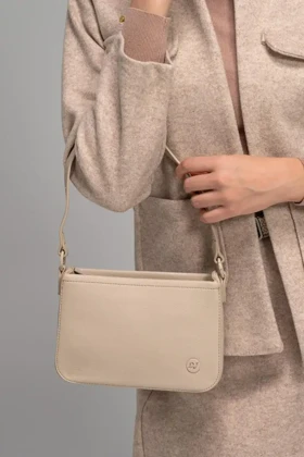 کیف دوشی زنانه دیوید جونز مدل David Jones CM7423