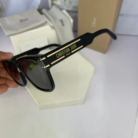 عینک آفتابی برند دیور مدل DIOR signature s7f