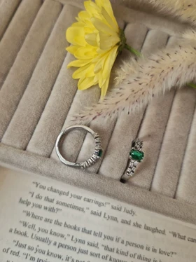 انگشتر جواهری فری سایز سبز بیضی