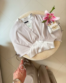 شومیز گل‌دار