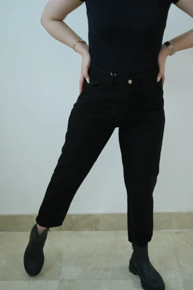 شلوار جین مام فیت M08