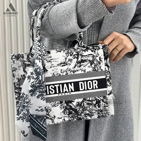کیف دیور Small Dior Book Tote A02 (سفید)