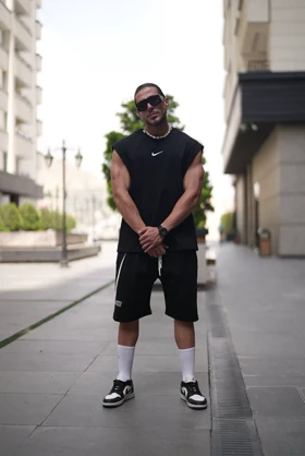 رکابی حلقه‌ای وست نایک مشکی Pedro Pascal