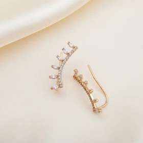 گوشواره ژوپینگ طرح بخیه‌ای نگین‌دار مدل کراس