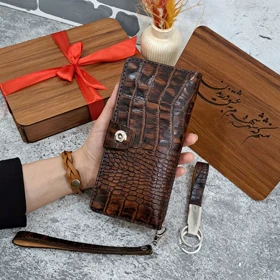 کیف پول دستی مردانه چرم طبیعی طرح روکو