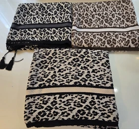 روسری پلیسه پلنگی حاشیه‌دار زنانه دخترانه