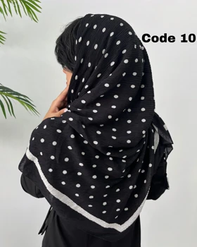 روسری پلیسه مشکی طرحدار وارداتی 4425