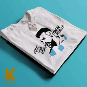 تیشرت با طرح مسی