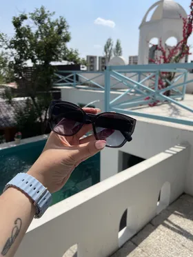عینک آفتابی (فریم گربه ای) Louis Vuitton